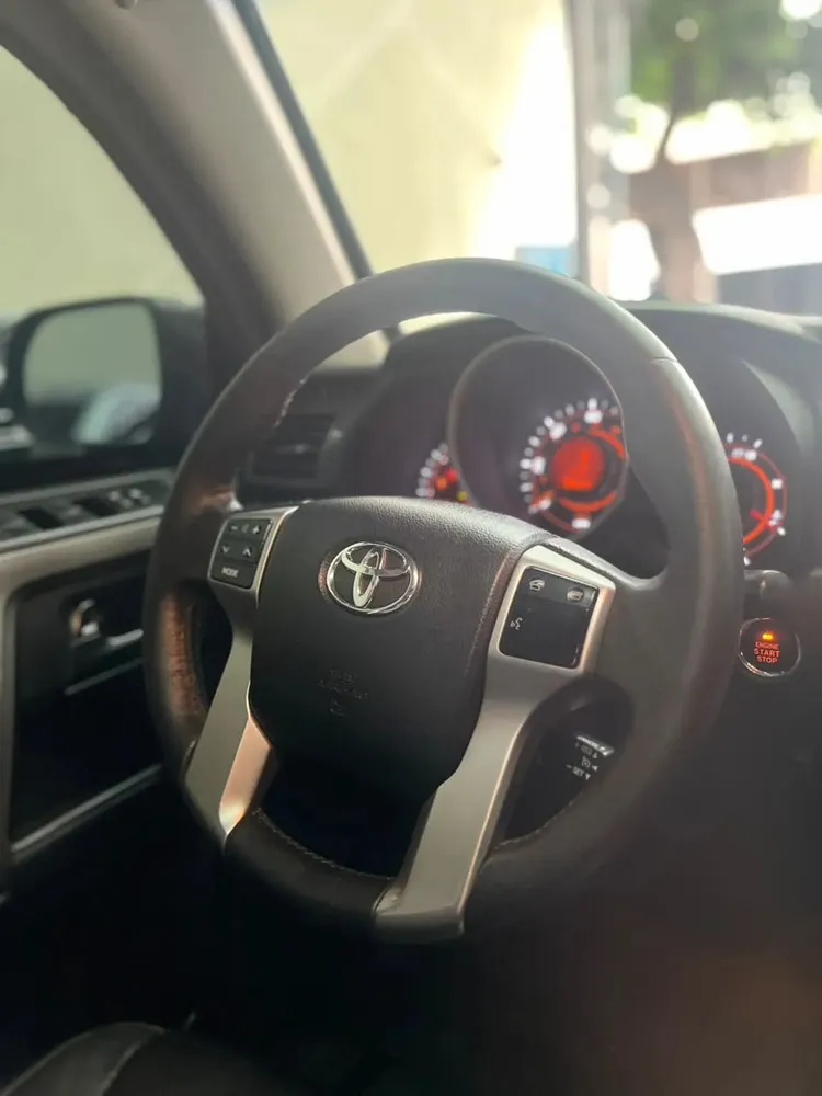 Vista 8 del vehículo: Toyota 4runner