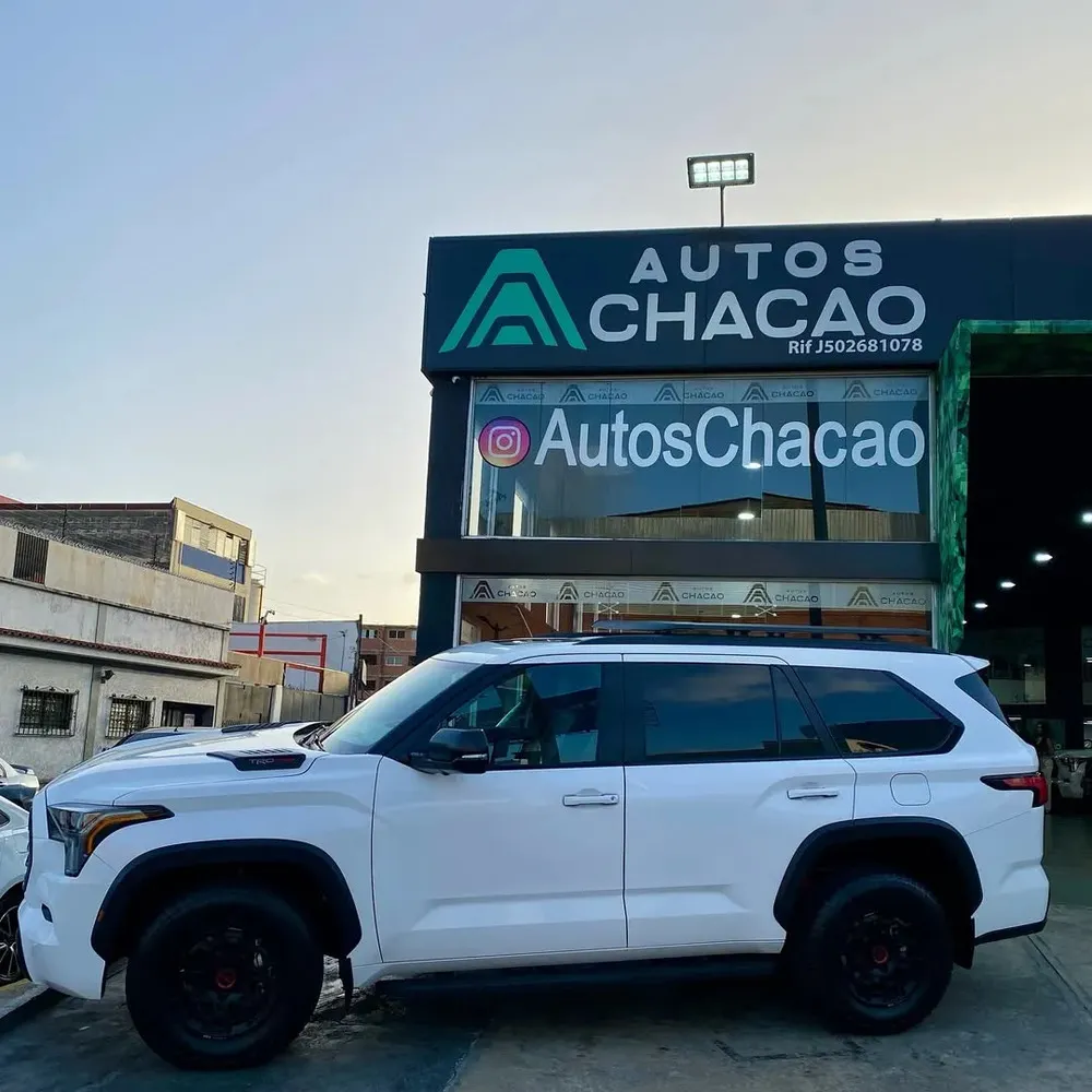 Vista 3 del vehículo: Toyota Sequoia