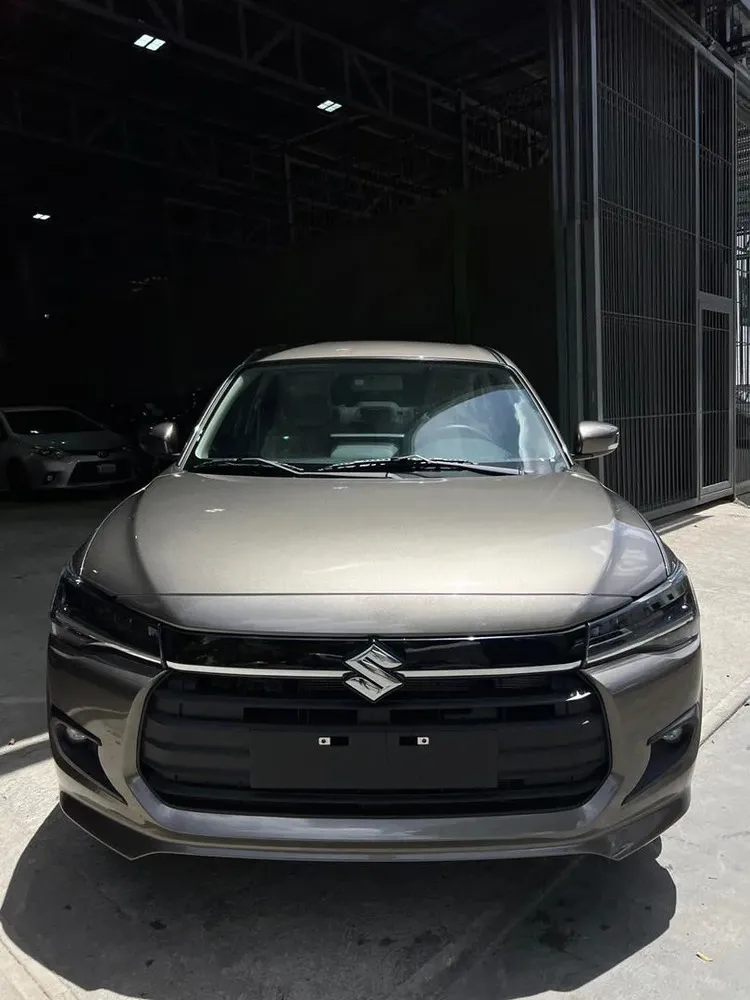 Vista 5 del vehículo: Suzuki Dzire