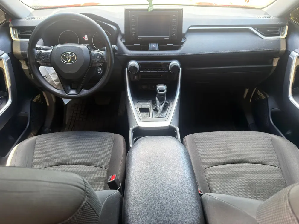 Vista 9 del vehículo: Toyota Rav4