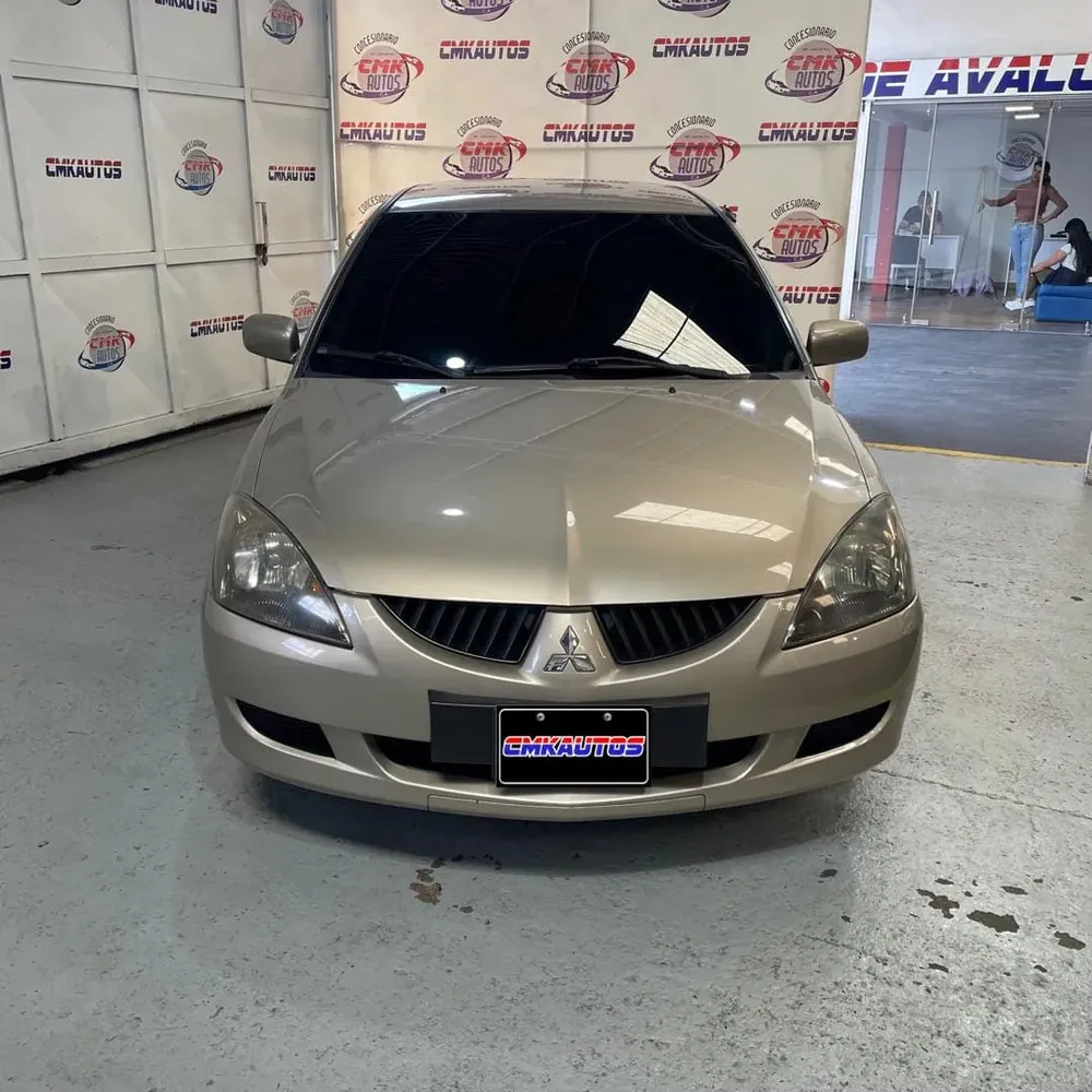 Vista 11 del vehículo: Mitsubishi Lancer