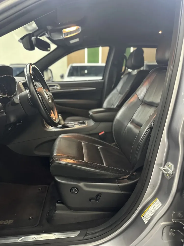 Vista 2 del vehículo: Jeep Grand