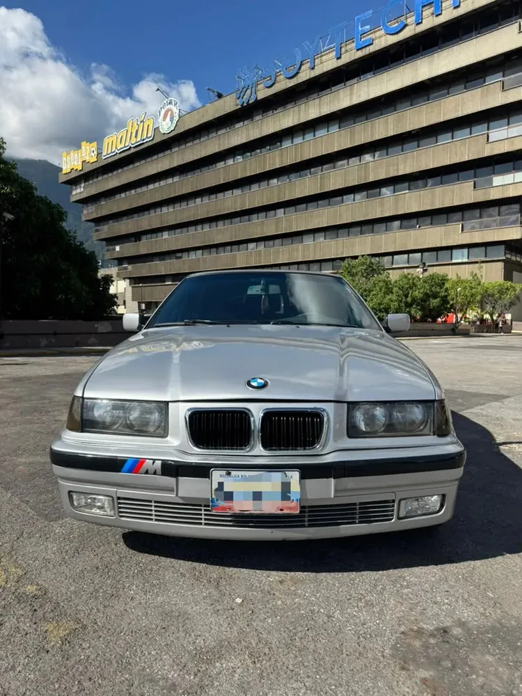 Vista 3 del vehículo: Bmw 328i