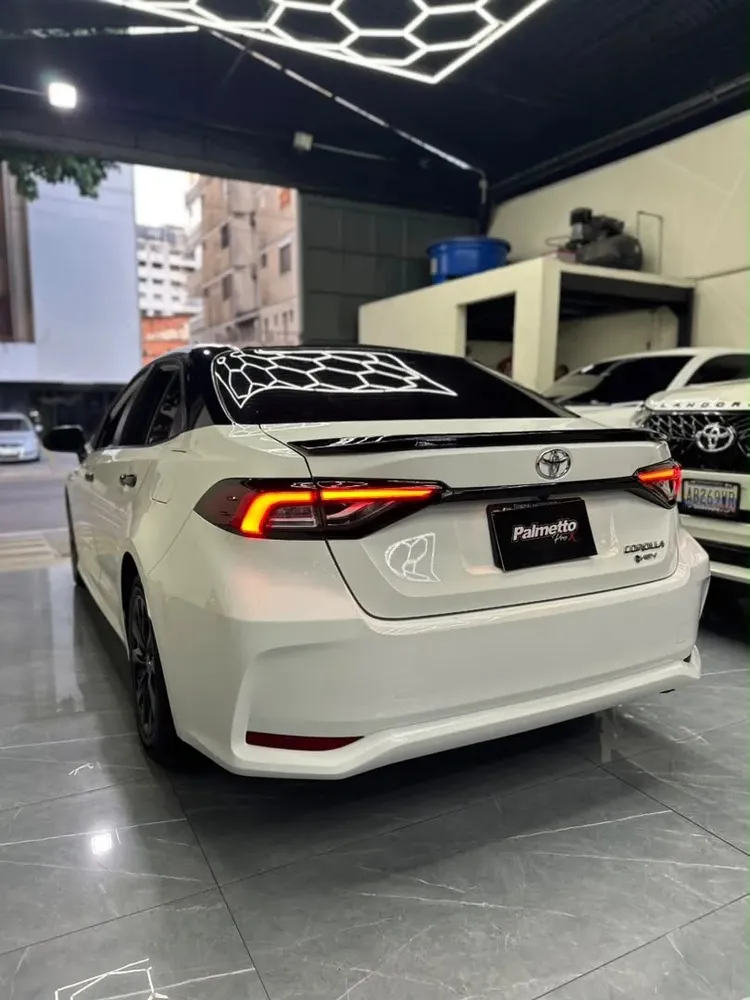 Vista 11 del vehículo: Toyota Corolla
