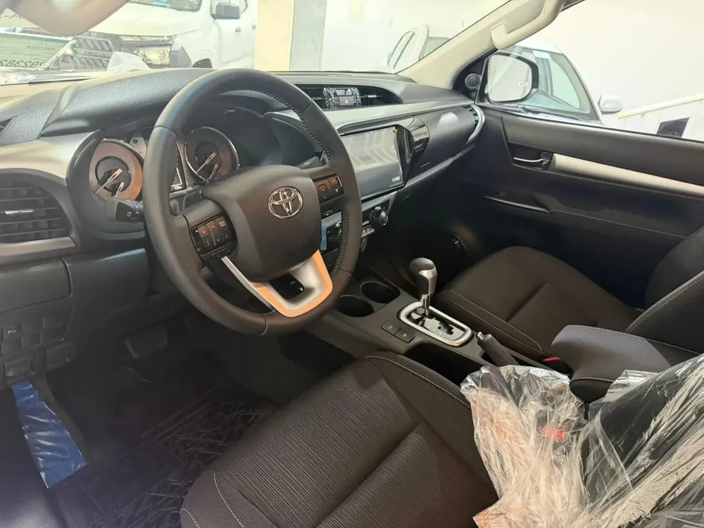 Vista 4 del vehículo: Toyota Hilux