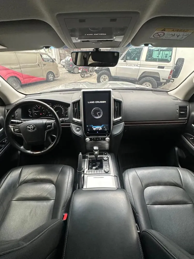 Vista 14 del vehículo: Toyota Land Cruiser