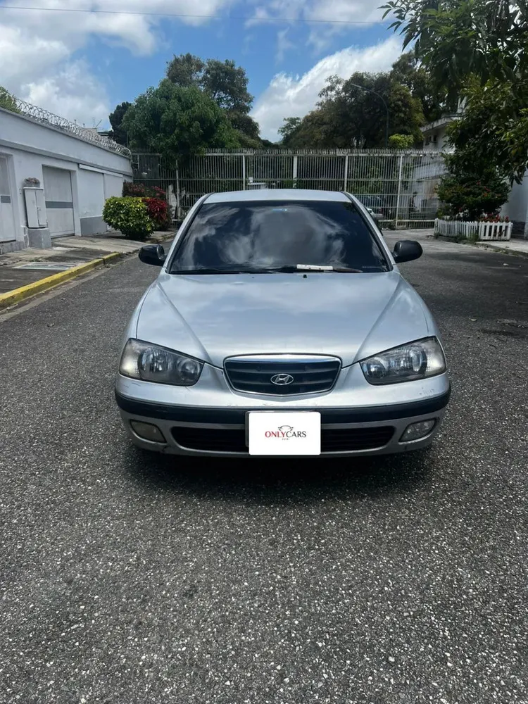 Vista 3 del vehículo: Elantra 2.0