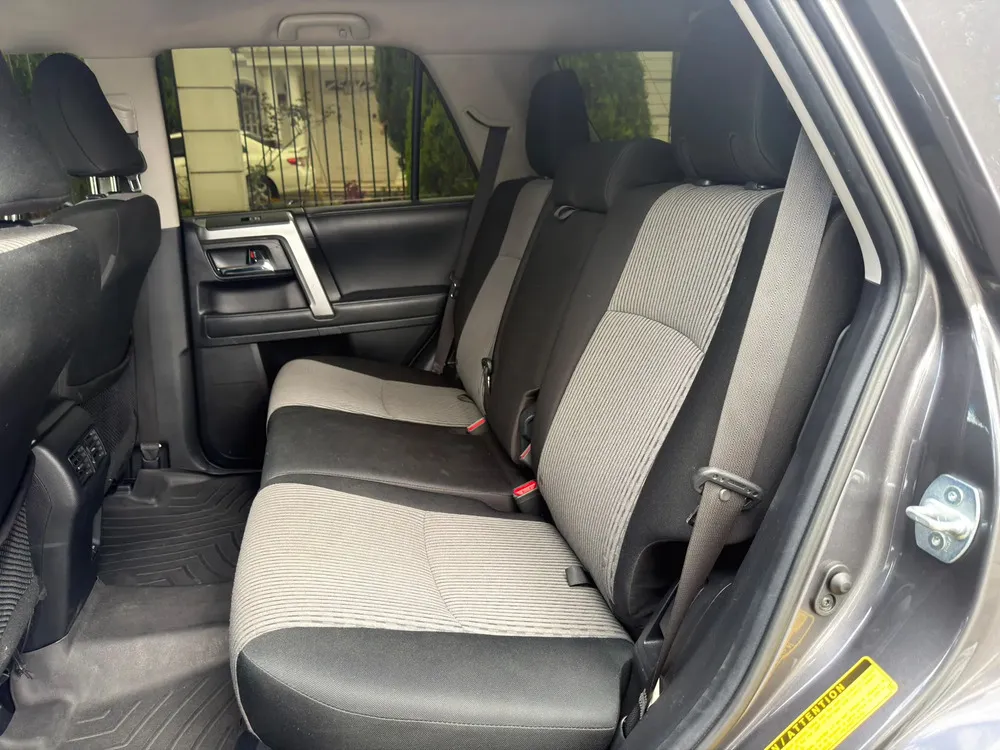 Vista 10 del vehículo: Toyota 4runner