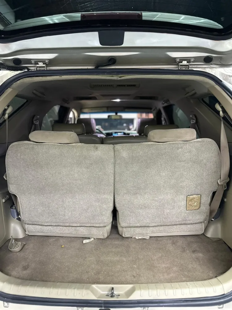 Vista 13 del vehículo: Toyota Fortuner