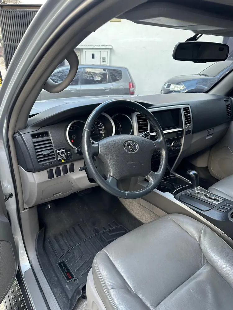 Vista 3 del vehículo: Toyota 4Runner