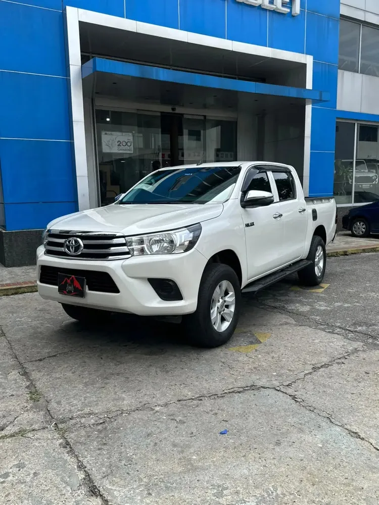 Vista 2 del vehículo: Toyota Hilux