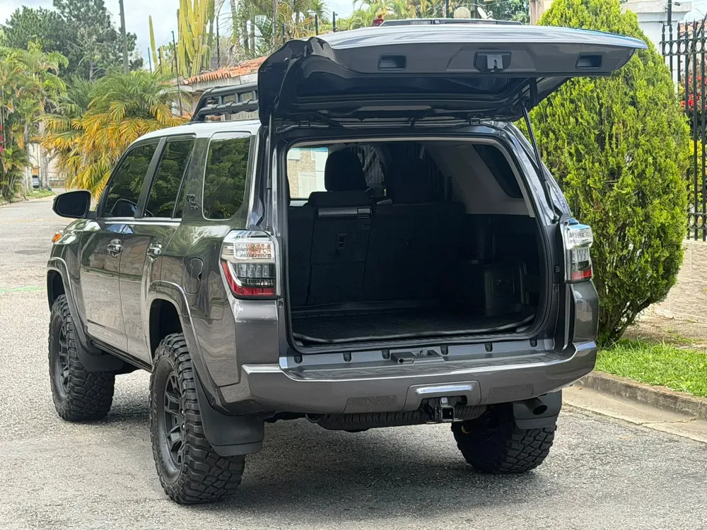 Vista 8 del vehículo: Toyota 4runner