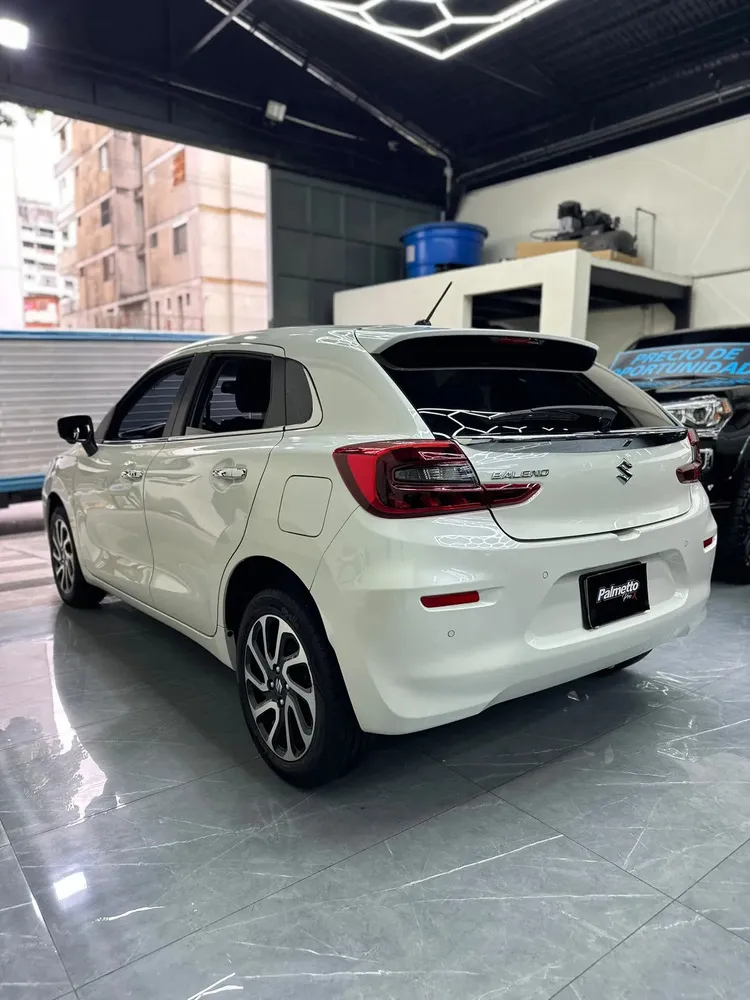 Vista 11 del vehículo: Suzuki Baleno