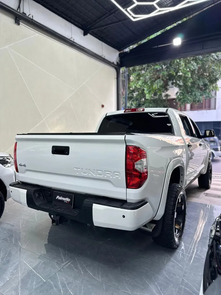 Vista 10 del vehículo: Toyota Tundra