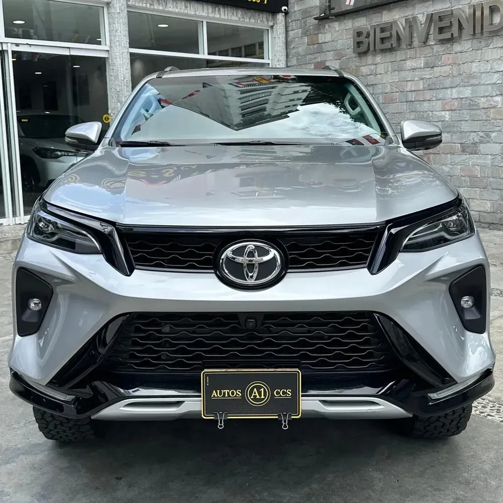 Vista 12 del vehículo: Toyota Fortuner
