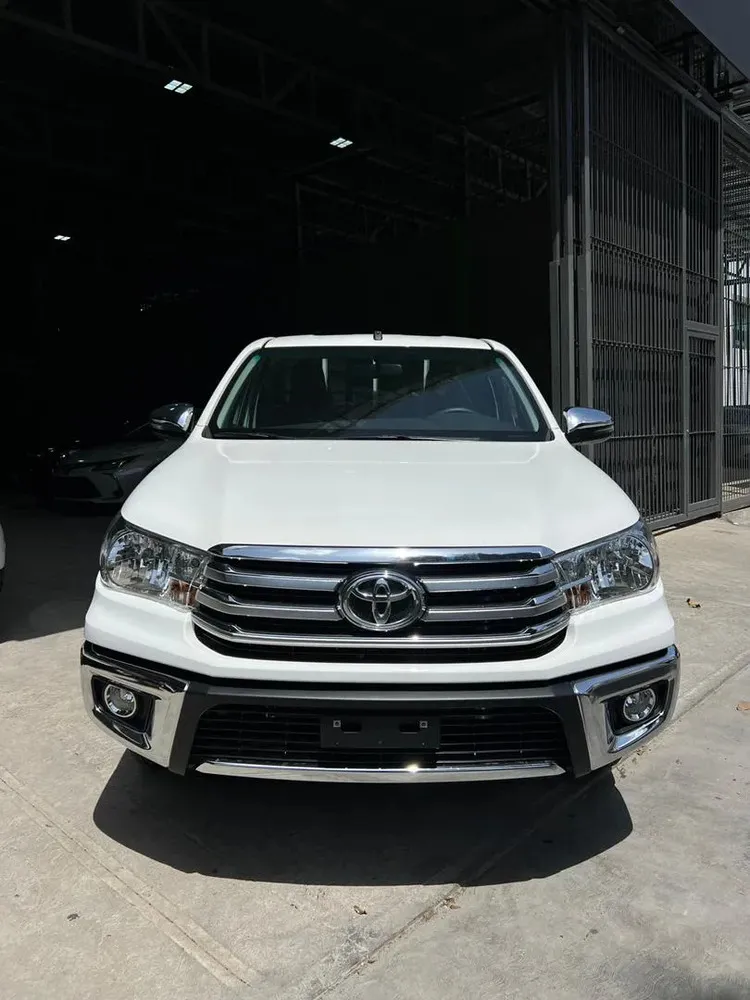 Vista 2 del vehículo: Toyota Hilux