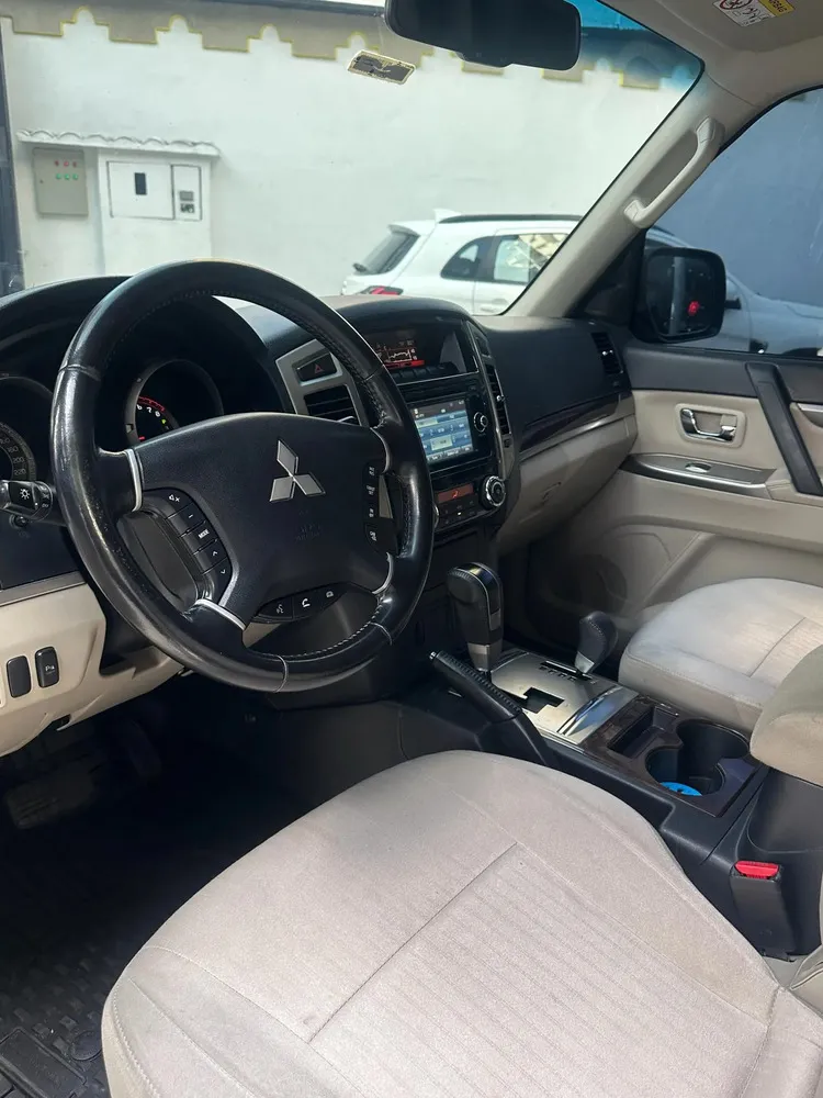 Vista 11 del vehículo: Mitsubishi Montero