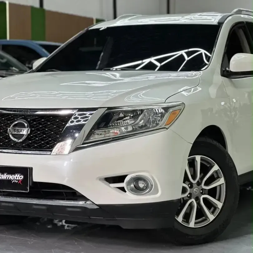 Vista 2 del vehículo: Nissan Pathfinder