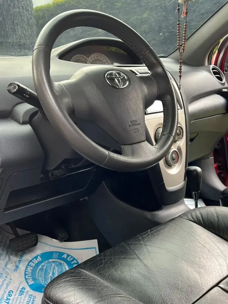 Vista 13 del vehículo: Toyota Yaris