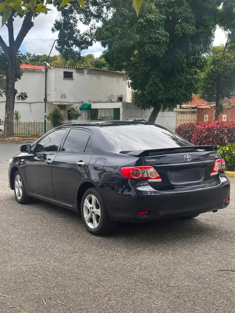 Vista 4 del vehículo: Toyota Corolla