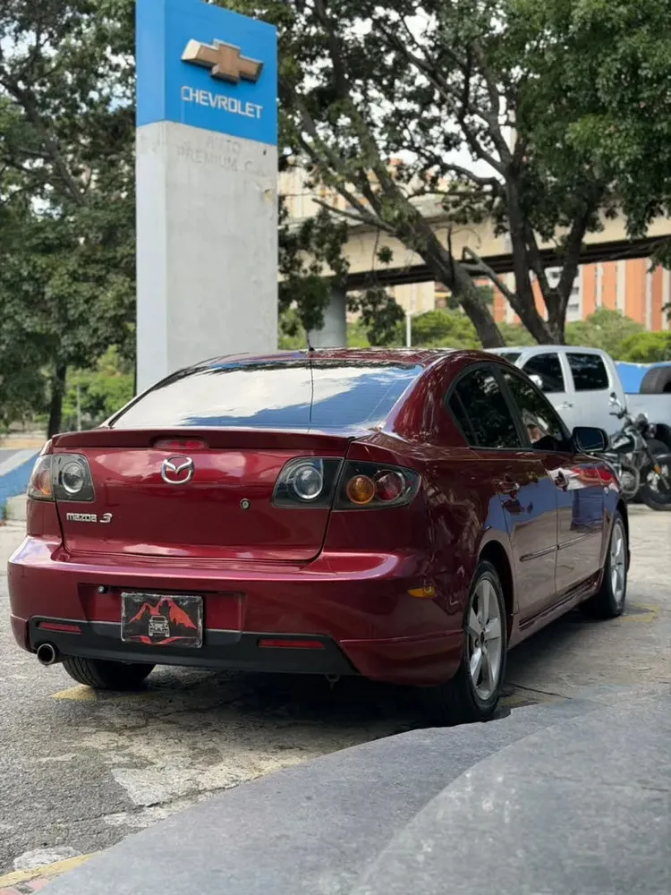 Vista 3 del vehículo: Mazda Mazda 3