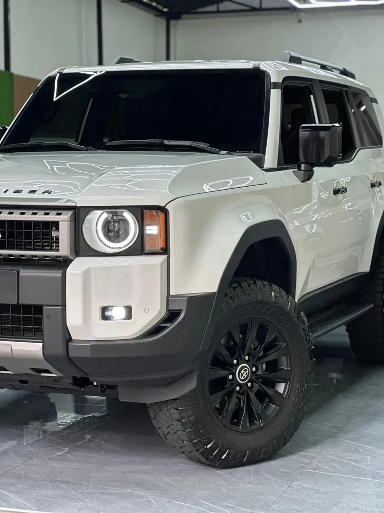 Vista 2 del vehículo: Toyota Prado