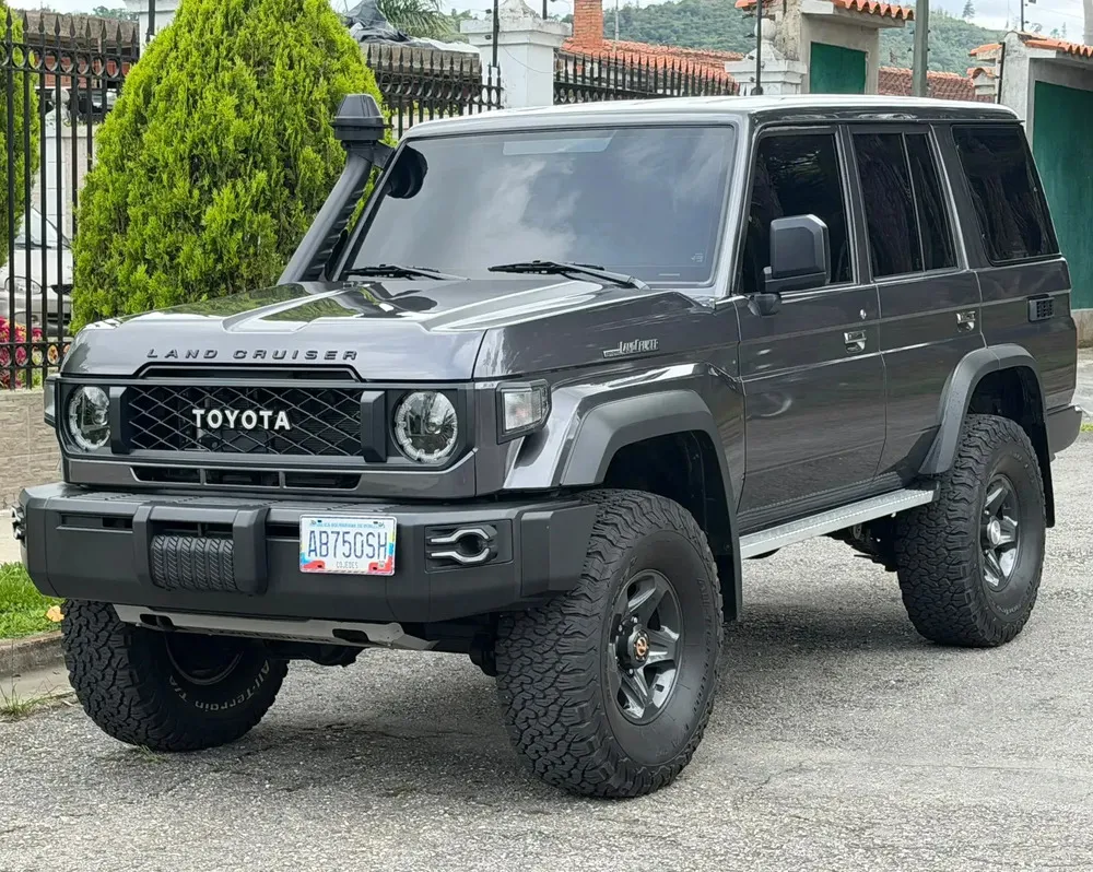 Vista 2 del vehículo: Toyota Serie