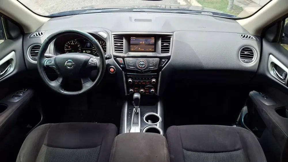 Vista 5 del vehículo: Nissan Pathfinder