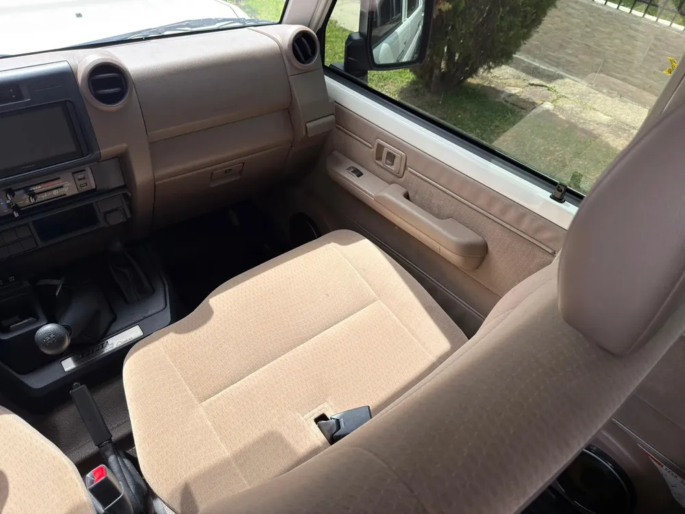 Vista 10 del vehículo: Toyota Serie