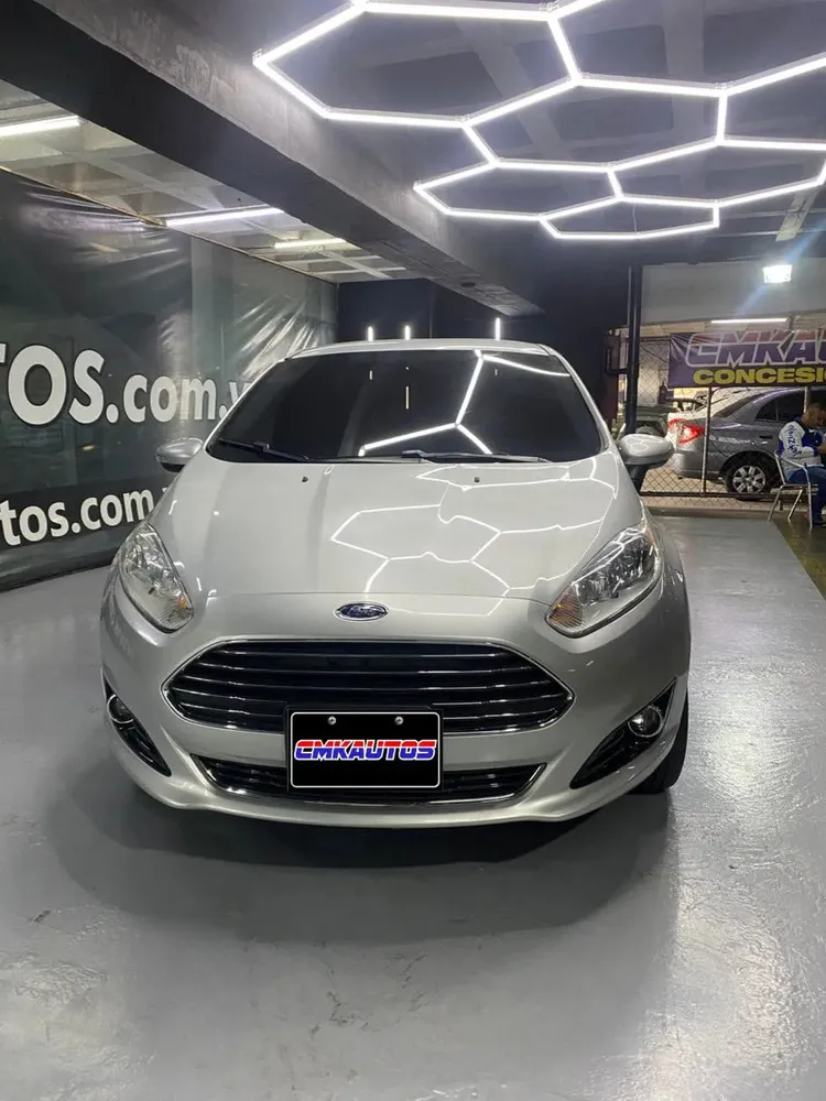 Vista 8 del vehículo: Ford Fiesta