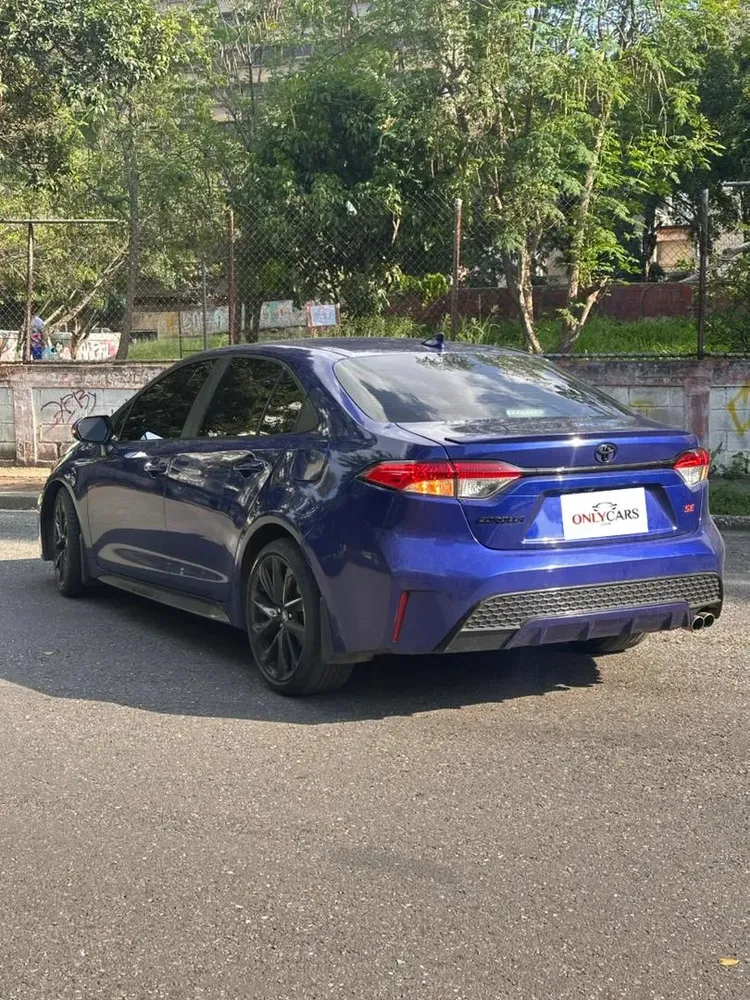 Vista 4 del vehículo: Toyota Corolla