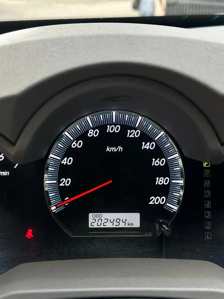 Vista 9 del vehículo: Toyota Fortuner