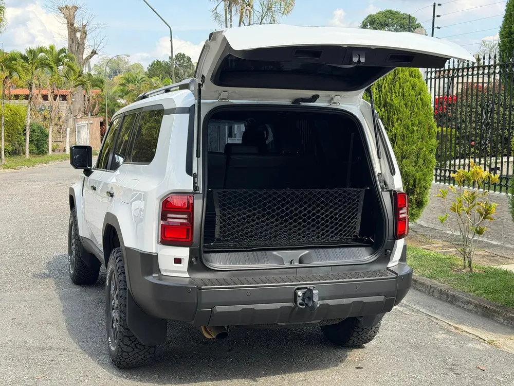 Vista 14 del vehículo: Toyota Prado