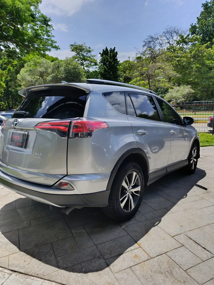 Vista 7 del vehículo: Toyota RAV4