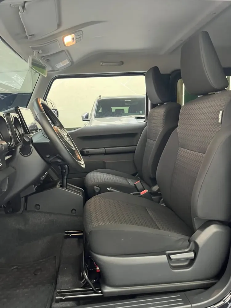 Vista 4 del vehículo: Suzuki Jimmy