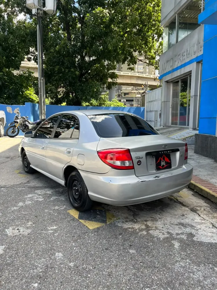 Vista 9 del vehículo: Kia Rio