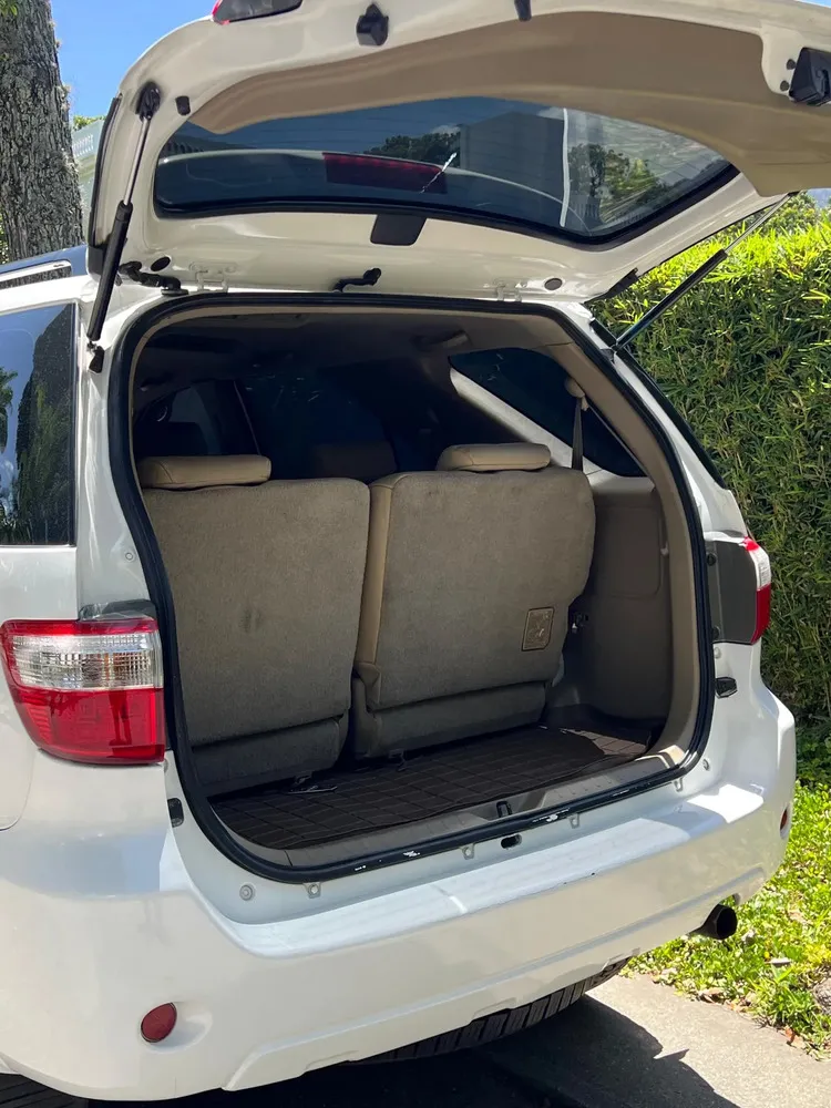 Vista 9 del vehículo: Toyota Fortuner