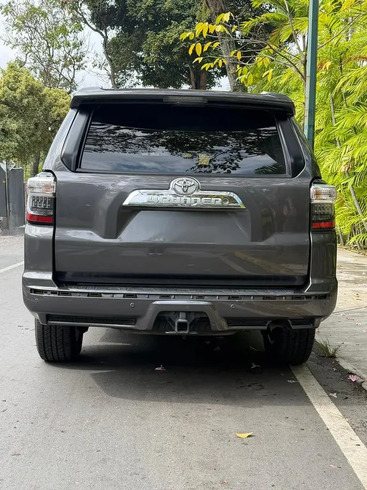 Vista 12 del vehículo: Toyota 4runner
