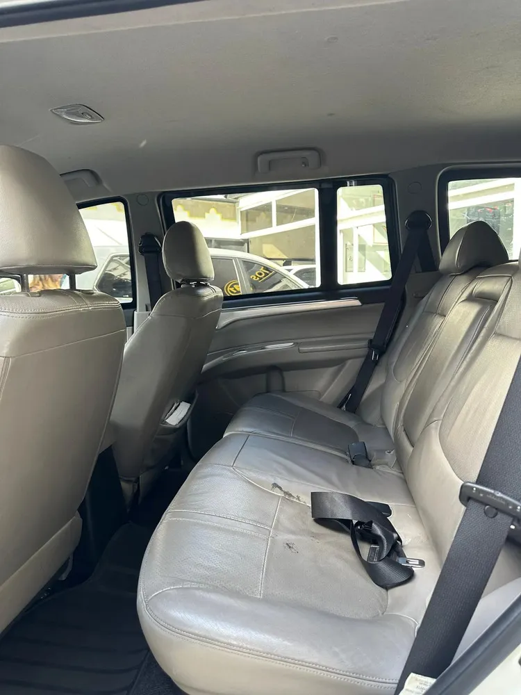 Vista 2 del vehículo: Mitsubishi Montero