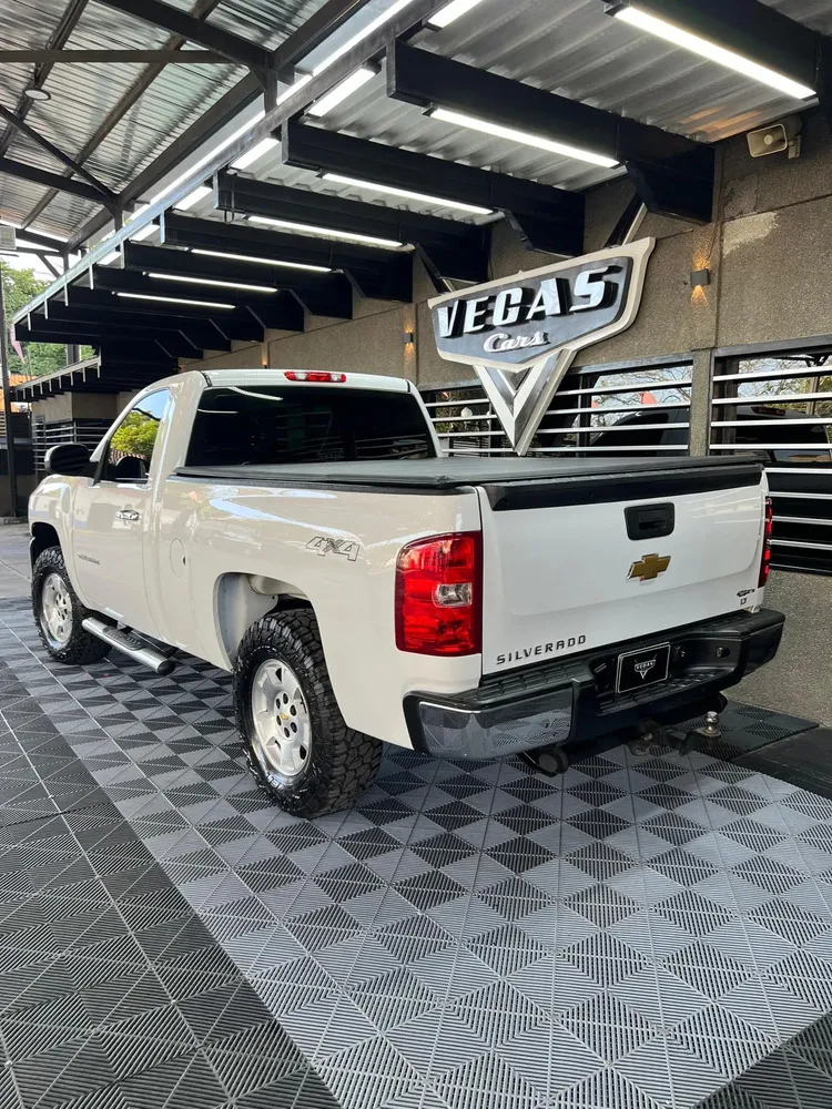 Vista 4 del vehículo: Chevrolet Silverado