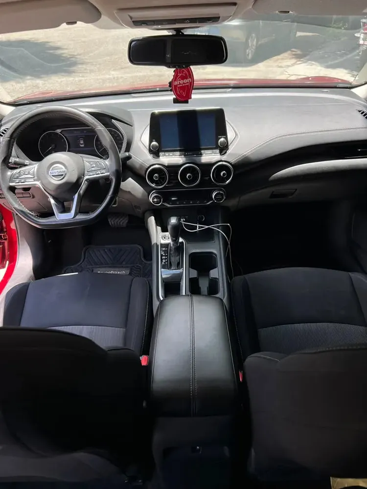 Vista 8 del vehículo: Nissan Sentra