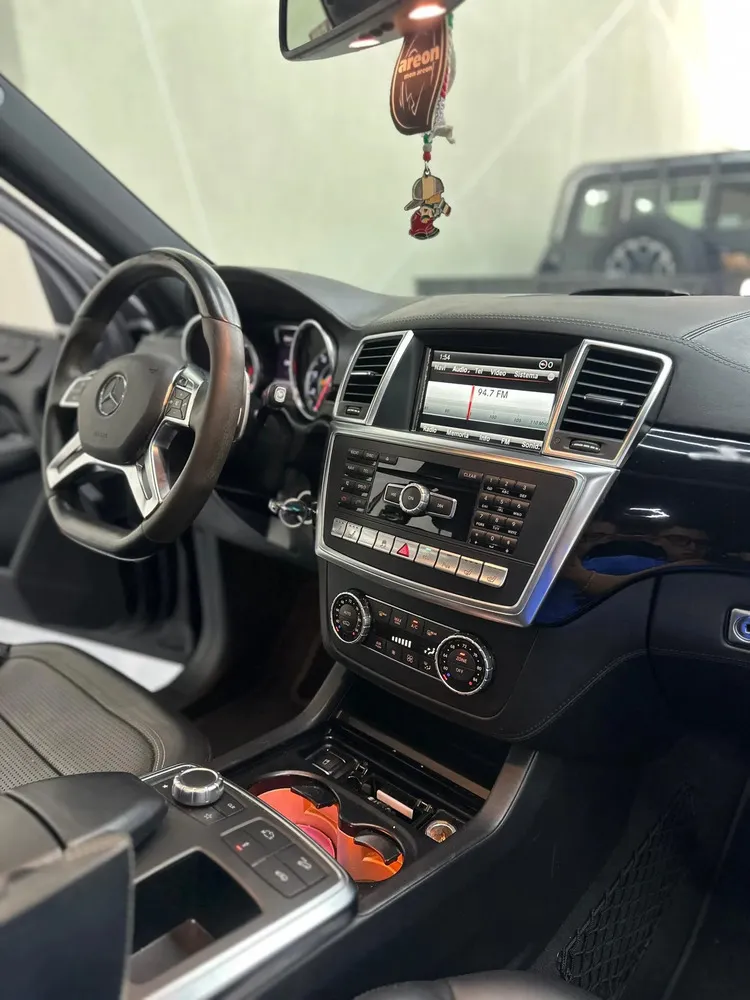 Vista 8 del vehículo: Mercedes Ml63