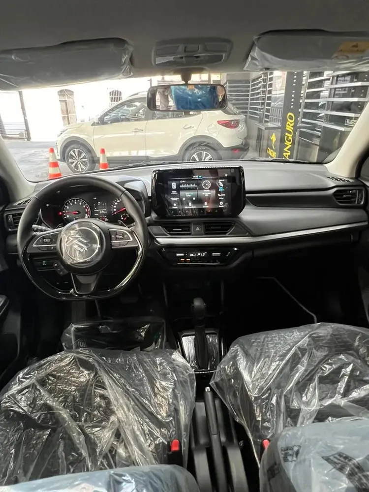 Vista 4 del vehículo: Suzuki Swift