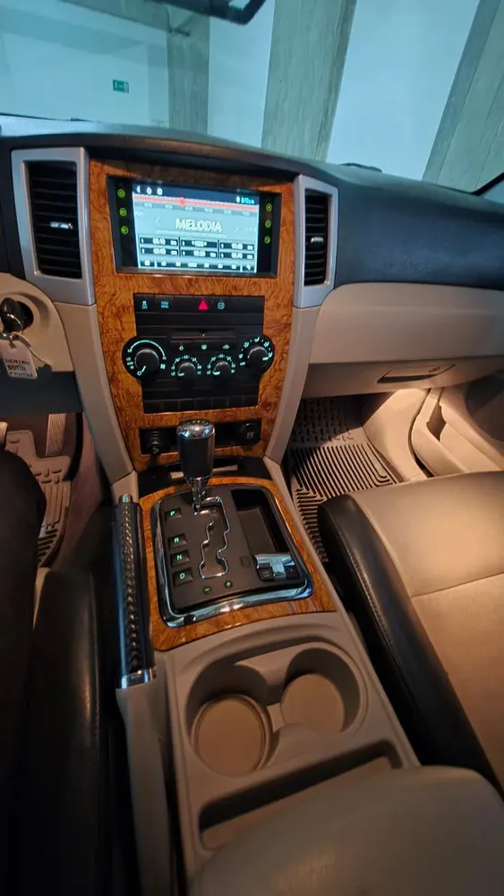 Vista 9 del vehículo: Jeep Cherokee