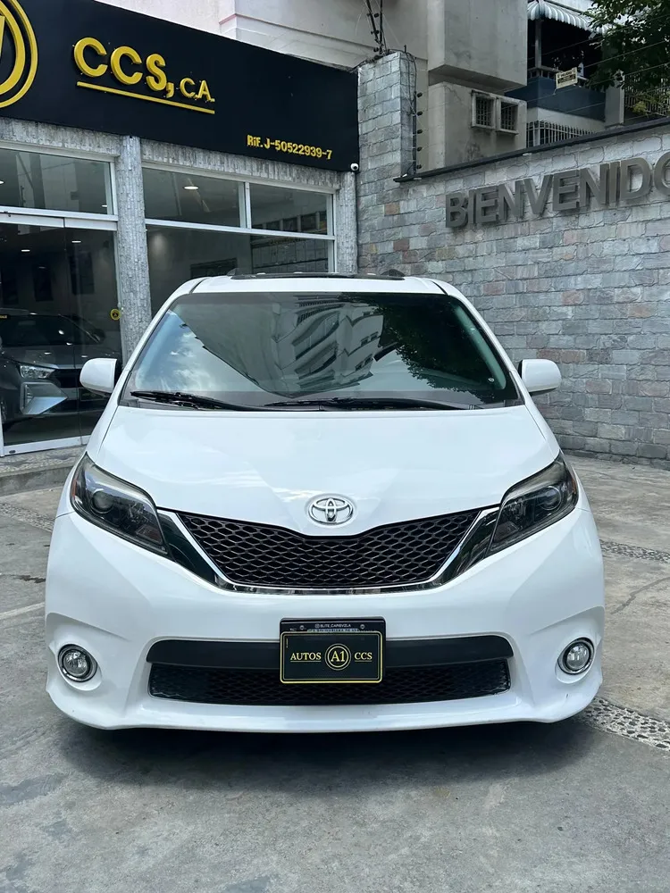 Vista 7 del vehículo: Toyota Sienna