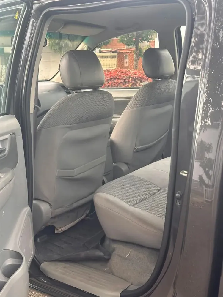 Vista 8 del vehículo: Toyota Hilux