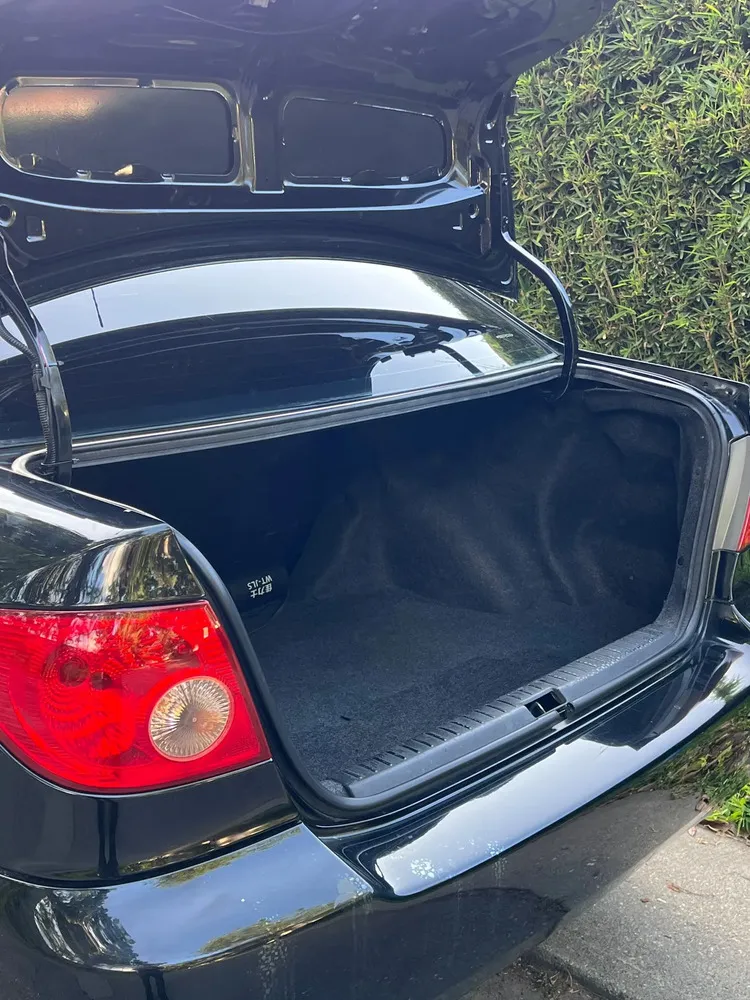Vista 16 del vehículo: Toyota Corolla