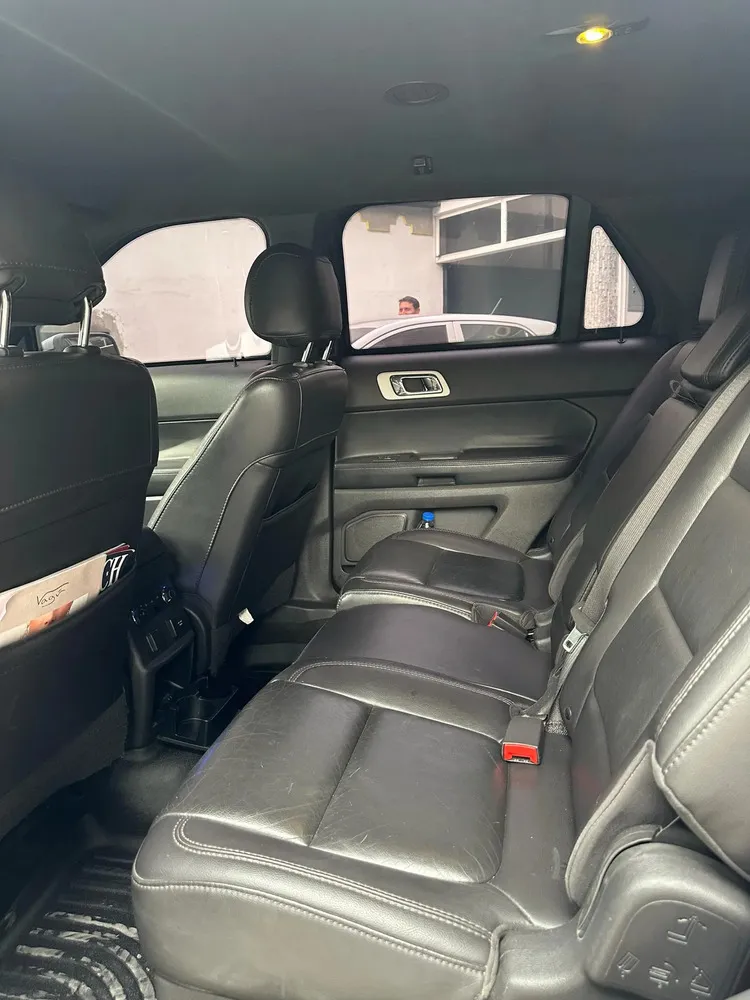 Vista 12 del vehículo: Ford Explorer