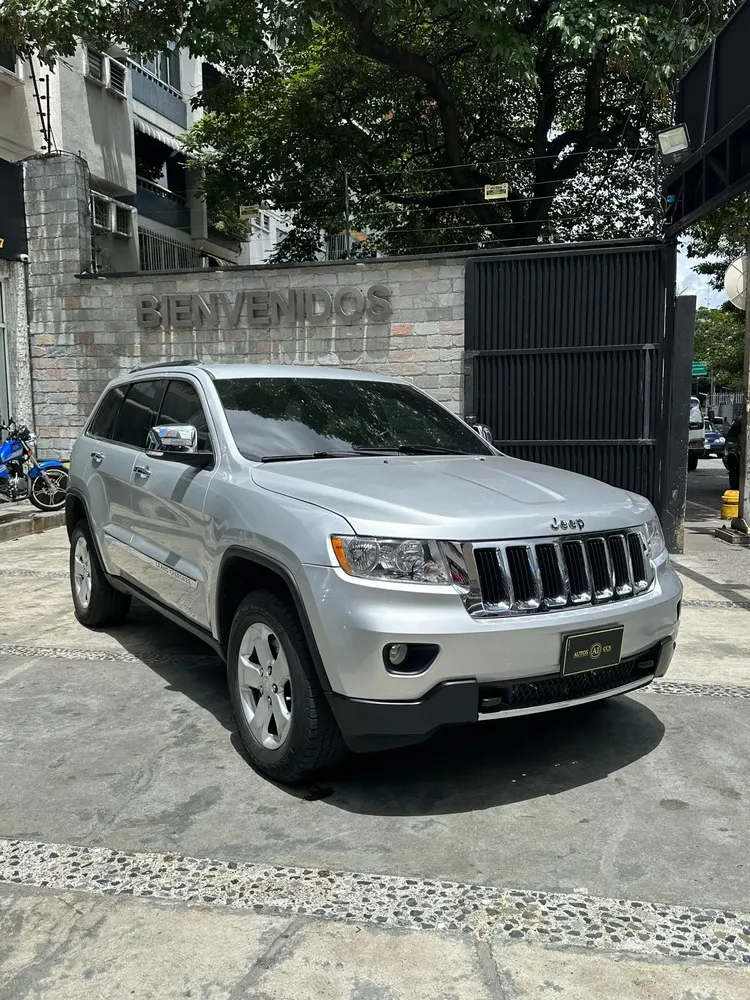 Vista 2 del vehículo: Jeep Grand Cherokee