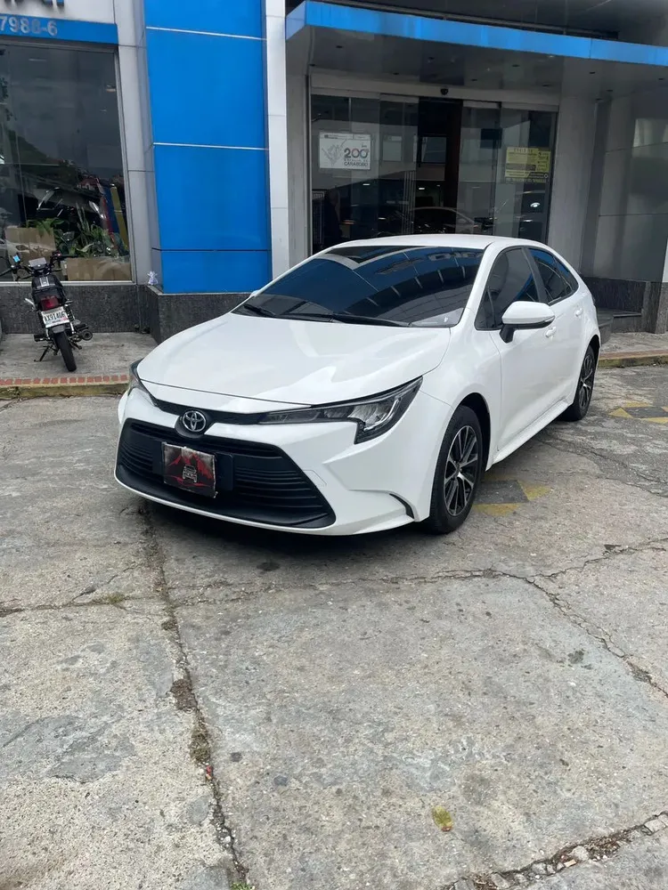 Vista 2 del vehículo: Toyota Corolla